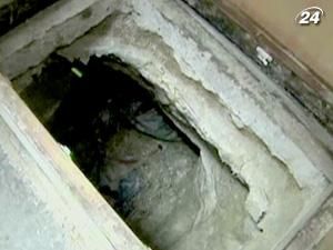 Поліція виявила 500-метровий тунель для контрабанди наркотиків Поліція виявила 500-метровий тунель для контрабанди наркотиків