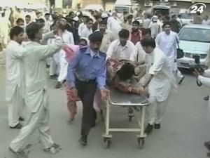 Понад 60 людей загинули, більше 100 отримали поранення внаслідок теракту в Пакистані Понад 60 людей загинули, більше 100 отримали поранення внаслідок теракту в Пакистані