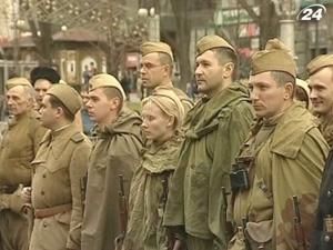 Київ святкує 67 річницю звільнення від німецько-фашистських загарбників Київ святкує 67 річницю звільнення від німецько-фашистських загарбників