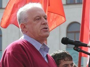 Комуністи просять Януковича захистити права Криму Комуністи просять Януковича захистити права Криму