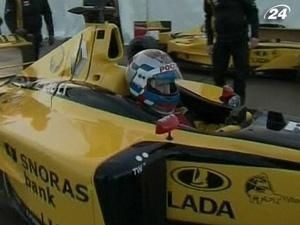 Путін взявся тестувати машини формули-1 - 8 листопада 2010 - Телеканал новин 24 Путін взявся тестувати машини формули-1 - 8 листопада 2010 - Телеканал новин 24