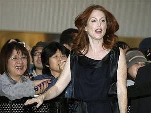 Джуліанна Мур назвала слова Берлусконі ідіотськими Джуліанна Мур назвала слова Берлусконі ідіотськими