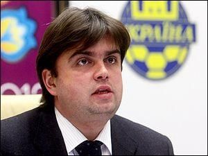 УЄФА проінспектує стан будівництва стадіонів у Києві та Львові УЄФА проінспектує стан будівництва стадіонів у Києві та Львові