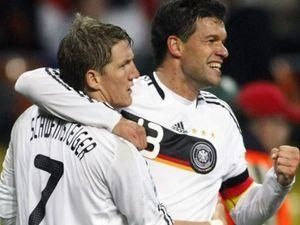 Баллак: Швайнштайгер легко би вписався у "Реал" чи "МЮ" Баллак: Швайнштайгер легко би вписався у "Реал" чи "МЮ"