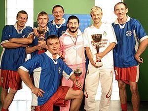 Тренер побив колишнього гравця Тренер побив колишнього гравця