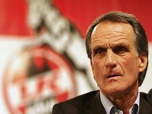 Президент "Кельна" не звільнятиме тренера Президент "Кельна" не звільнятиме тренера