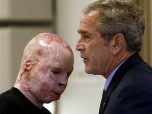 Буша хочуть судити за тортури Буша хочуть судити за тортури