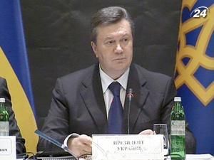 Віктору Януковичу належать акції на загальну суму 6567 грн. Віктору Януковичу належать акції на загальну суму 6567 грн.