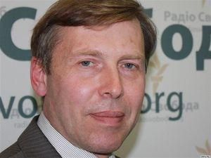 Опозиційний уряд просить владу не приймати "кодекс рабства" Опозиційний уряд просить владу не приймати "кодекс рабства"