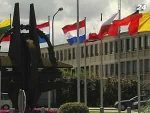 Бюджетні проблеми у НАТО Бюджетні проблеми у НАТО