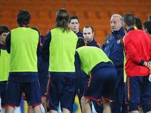 Дель Боске збирає чемпіонів на матч проти Португалії Дель Боске збирає чемпіонів на матч проти Португалії