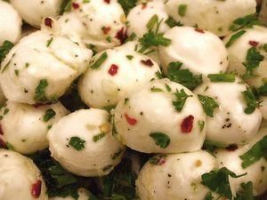 Італія через повені не виробляє моцарелли Італія через повені не виробляє моцарелли