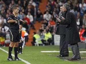 Моурінью пропустить два матчі "Реалу" перед "ель класіко" Моурінью пропустить два матчі "Реалу" перед "ель класіко"