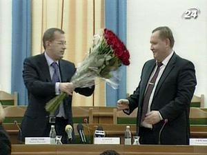 Клюєв представив нового голову Луганської облдержадміністрації Клюєв представив нового голову Луганської облдержадміністрації