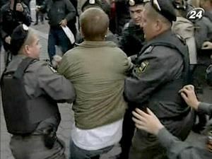 У Москві затримано понад 20 учасників опозиційної акції "День гніву" У Москві затримано понад 20 учасників опозиційної акції "День гніву"