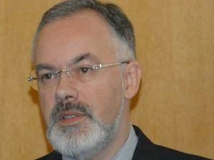 Табачник: Освічений українець повинен знати і поважати всі мови, що є в Україні Табачник: Освічений українець повинен знати і поважати всі мови, що є в Україні