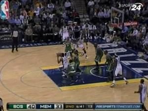 "Бостон" втримався на чолі східної конференції "Бостон" втримався на чолі східної конференції