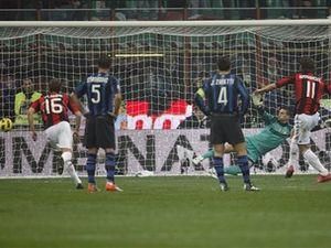 Ібрагімовіч приносить перемогу "Мілану". ВІДЕО Ібрагімовіч приносить перемогу "Мілану". ВІДЕО