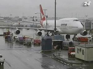 Ще один літак авіакомпанії Qantas здійснив вимушену посадку Ще один літак авіакомпанії Qantas здійснив вимушену посадку