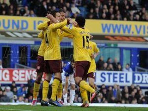 Станція метро "АРСЕНАЛьна". Вихід на другу сходинку Станція метро "АРСЕНАЛьна". Вихід на другу сходинку