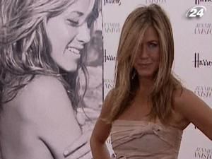 Дженніфер Аністон та Кортні Кокс спільно придбали віллу Дженніфер Аністон та Кортні Кокс спільно придбали віллу