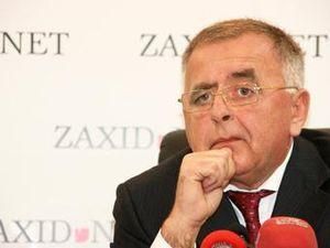 Депутат від Партії регіонів заборонив російськомовні пісні на своєму ринку Депутат від Партії регіонів заборонив російськомовні пісні на своєму ринку