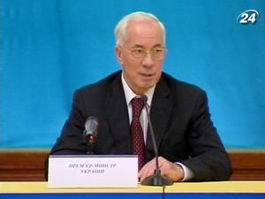 Азаров: Я вітаю всіх киян Азаров: Я вітаю всіх киян