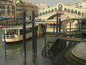 Найдорожчий громадський транспорт - венеційський річковий трамвай Найдорожчий громадський транспорт - венеційський річковий трамвай