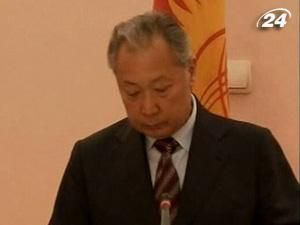 В Киргизстані заочно судять Бакієва і його оточення В Киргизстані заочно судять Бакієва і його оточення