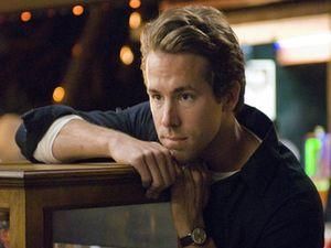 Канадця Райана Рейнолдса назвали найсексуальнішим чоловіком планети Канадця Райана Рейнолдса назвали найсексуальнішим чоловіком планети