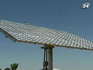Нові панелі можуть повертатися відповідно до руху Сонця Нові панелі можуть повертатися відповідно до руху Сонця