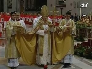 Бенедикт XVI офіційно призначив 24 нових кардиналів Бенедикт XVI офіційно призначив 24 нових кардиналів