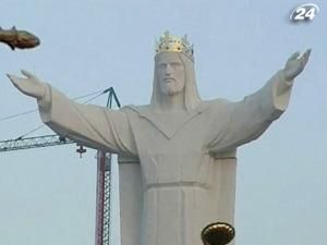 У Польщі освятили найвищу статую Ісуса Христа у світі У Польщі освятили найвищу статую Ісуса Христа у світі