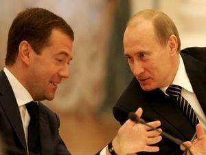 Росіяни не вірять у суперечки між Медведєвим і Путіним Росіяни не вірять у суперечки між Медведєвим і Путіним