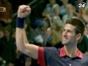 Новак Джоковіч упевнено розібрався з Томашом Бердихом Новак Джоковіч упевнено розібрався з Томашом Бердихом