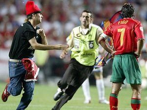 На Моурінью одягнуть шапку? На Моурінью одягнуть шапку?