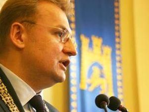 Мер Львова та депутати прийняли присягу Мер Львова та депутати прийняли присягу