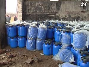 Мінохорони природи взялось за вивіз отрути з країни на утилізацію Мінохорони природи взялось за вивіз отрути з країни на утилізацію