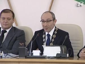 Перша сесія харківської міськради проходила під "Мурку" Перша сесія харківської міськради проходила під "Мурку"