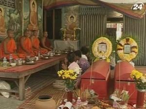 Кількість жертв тисняви у Камбоджі зменшилася з 456 до 347 Кількість жертв тисняви у Камбоджі зменшилася з 456 до 347