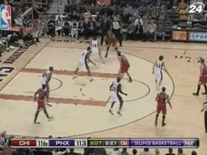 "Фініксу" та "Чикаго" знадобились аж два овертайми "Фініксу" та "Чикаго" знадобились аж два овертайми