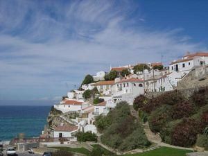 Єврозона змушує Португалію влізти в борги Єврозона змушує Португалію влізти в борги