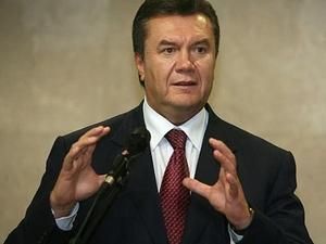 Янукович заявляє про вступ України до митного союзу Росії, Білорусі і Казахстану Янукович заявляє про вступ України до митного союзу Росії, Білорусі і Казахстану