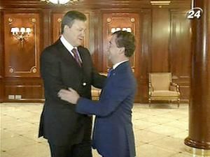 Янукович і Медведєв цьогоріч зустрічаються вже вдесяте Янукович і Медведєв цьогоріч зустрічаються вже вдесяте
