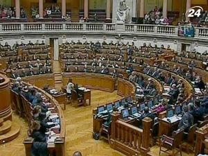 Парламент Португалії ухвалив економний бюджет на 2011 рік Парламент Португалії ухвалив економний бюджет на 2011 рік