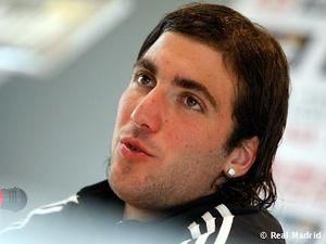 Ґонсало Іґуаїн: Я ще не забивав "Барсі" на її полі Ґонсало Іґуаїн: Я ще не забивав "Барсі" на її полі