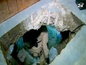 На кордоні Мексики та США виявили тунель контрабандистів На кордоні Мексики та США виявили тунель контрабандистів