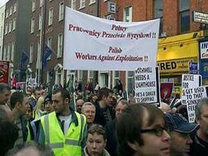 На вулиці Дубліна вийшли 25 тисяч людей з протестами На вулиці Дубліна вийшли 25 тисяч людей з протестами