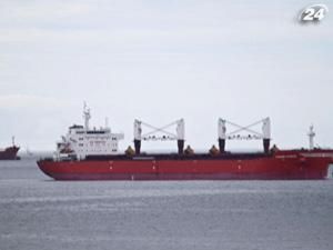 4 українських моряків арештували в Індії 4 українських моряків арештували в Індії