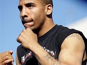 Андре Уорд впевнено захистив титул Андре Уорд впевнено захистив титул